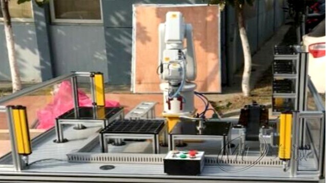 鋁型材機柜MC001 鋁型材機柜MC001