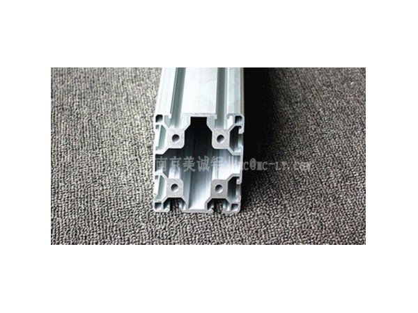 工業(yè)鋁型材是熔鑄、擠壓出來(lái)的嗎？